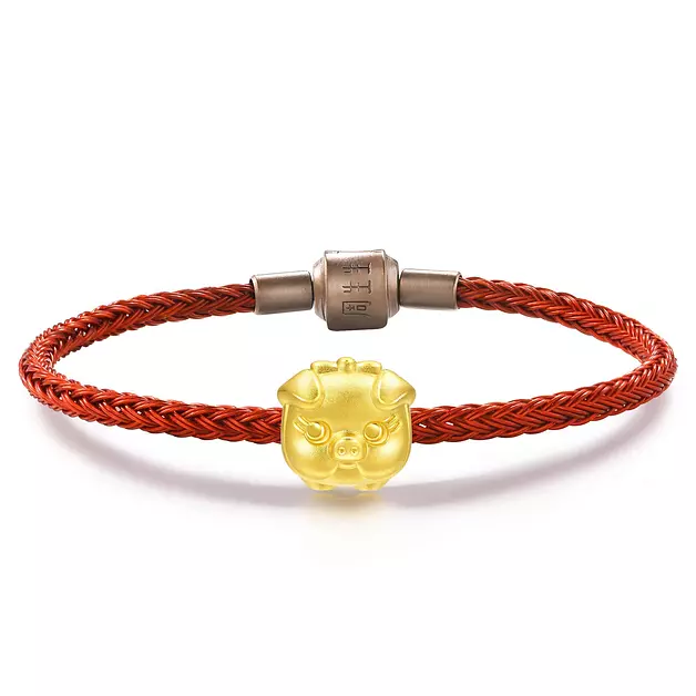 CHOW SANG SANG 999 24K Gold Charme Zodiac Pig Charm Bracelet for Women 90024C